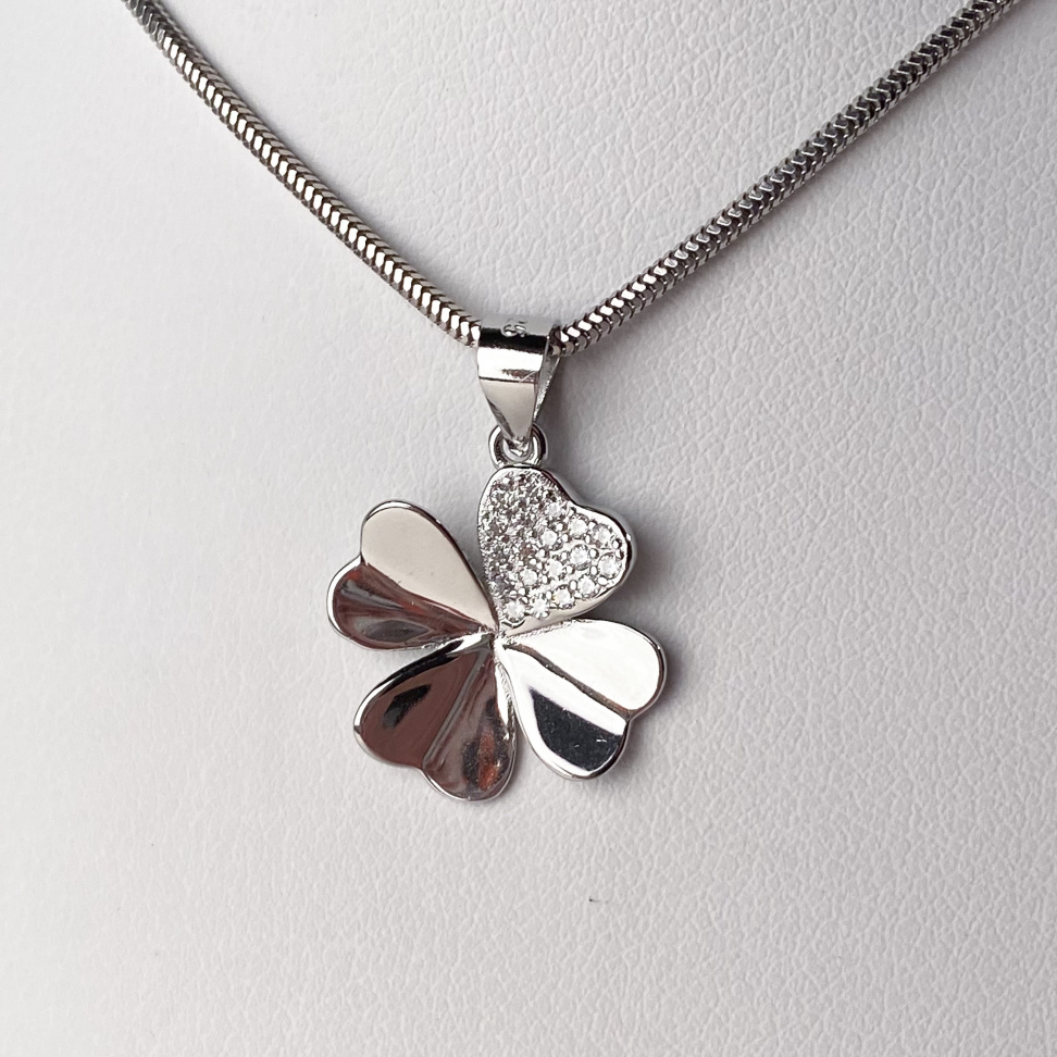 Stříbrný přívěsek ČTYŘLÍSTEK